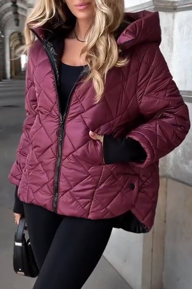 Carmen | Abrigo de mujer acolchado oversize con capucha y puños de canalé