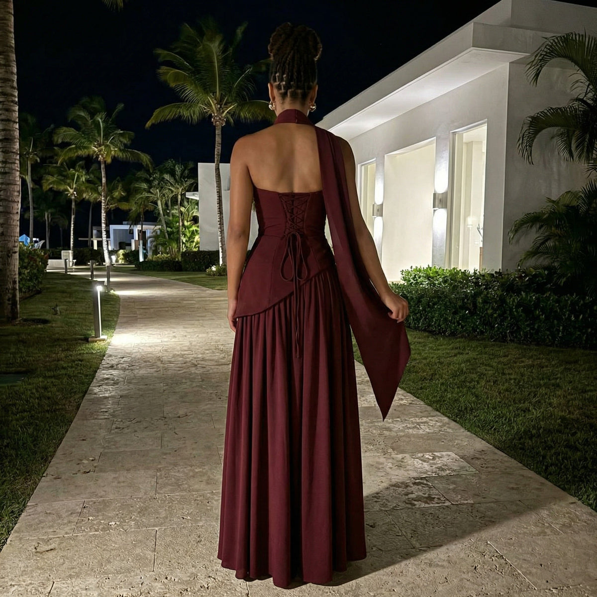 Leticia | Vestido maxi sin tirantes con falda de gasa y abertura