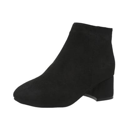 Ainara | Botines chelsea con acabado efecto ante