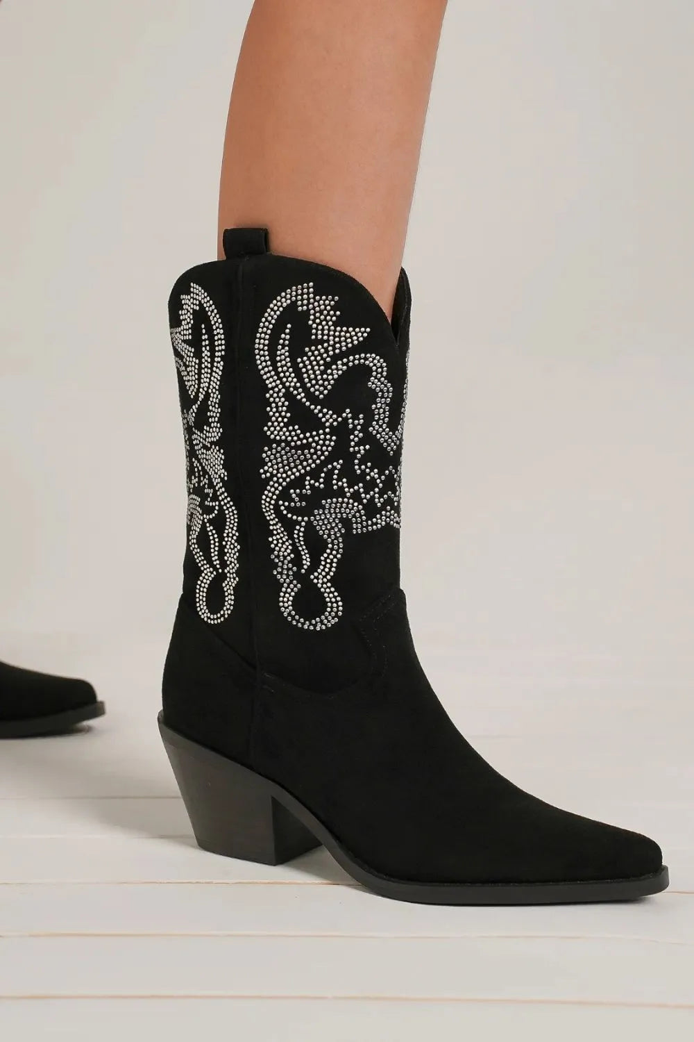 Botas de Mujer de Punta Fina con Detalles de Cristales – Luna Cruz