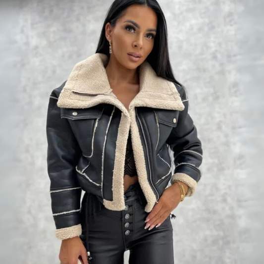 Elisa | Chaqueta con solapas lisa de corte regular
