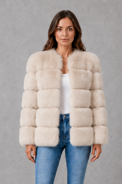 Sylvia | Chaqueta de pelo sintético con cuello