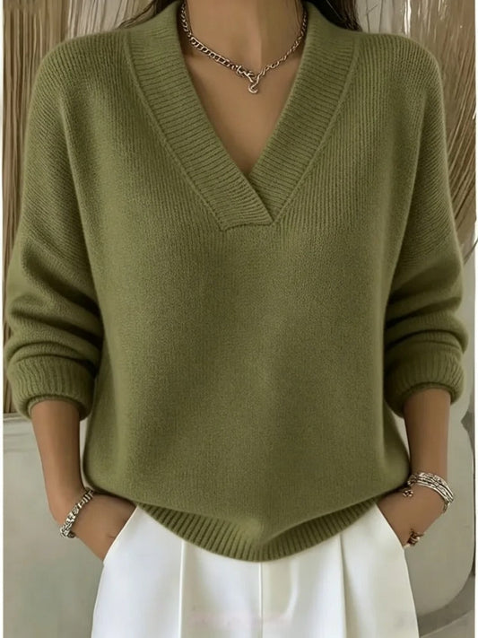 Emilia | Jersey de punto suave con escote en V y cuello drapeado